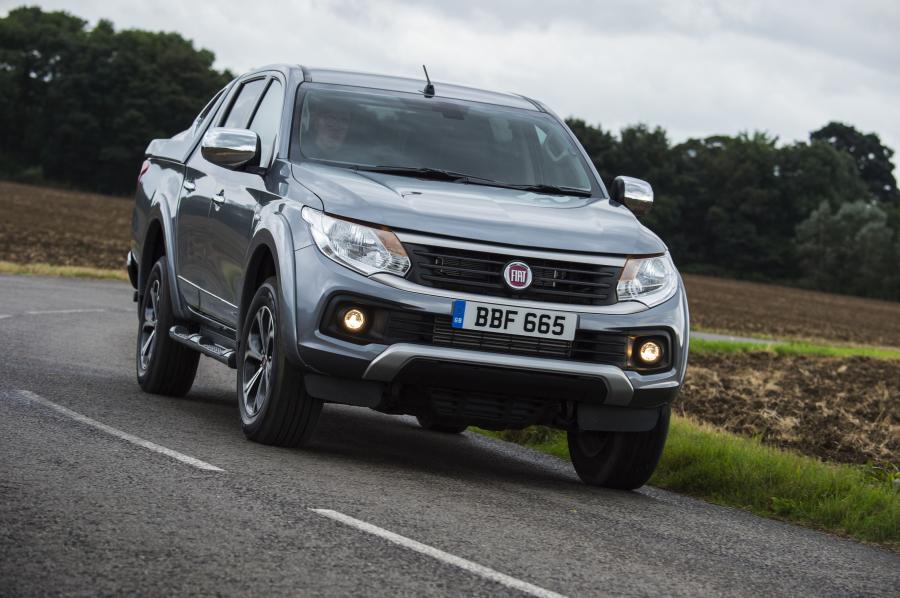  Fiat Fullback Double Cab (503) 2016 года  (UK) (фото 18 из 38)